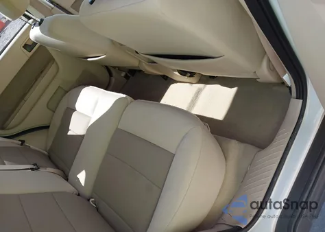 2009 Ford Escape Xlt from USA, damaged, VIN 1FMCU03709KA79578